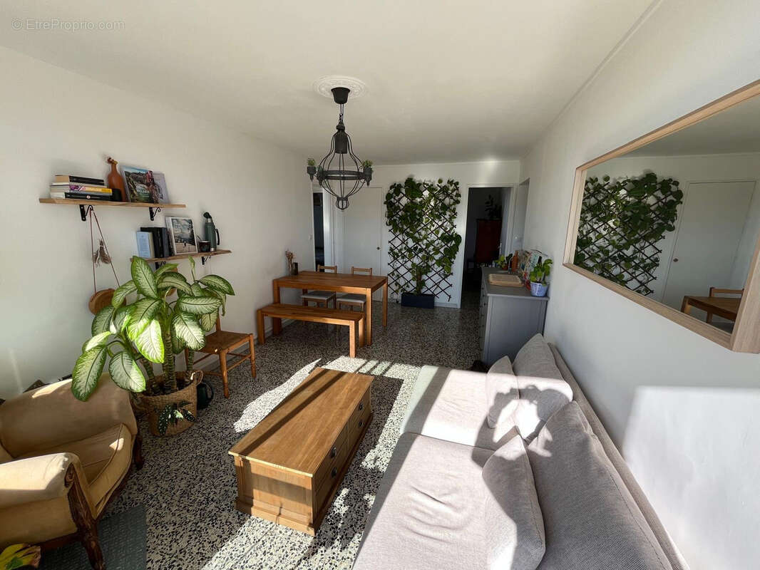 Appartement à MARSEILLE-9E