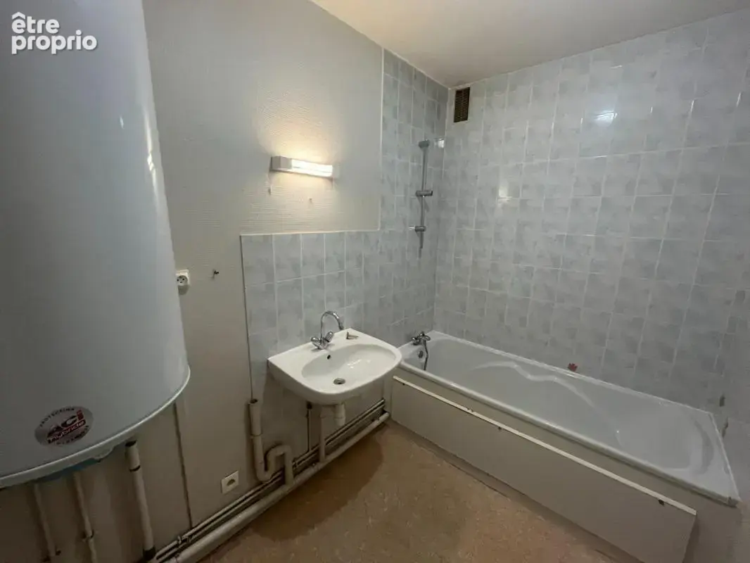 Segré - appartement avec balcon et cave - photo 7