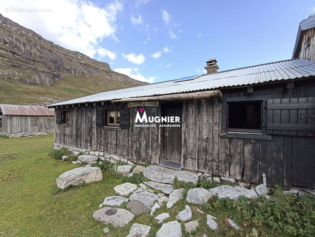 Maison à TANINGES