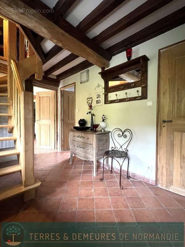 Maison à MARAIS-VERNIER