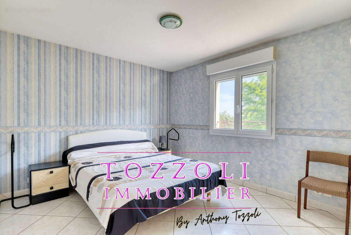 Maison à SAVAS-MEPIN