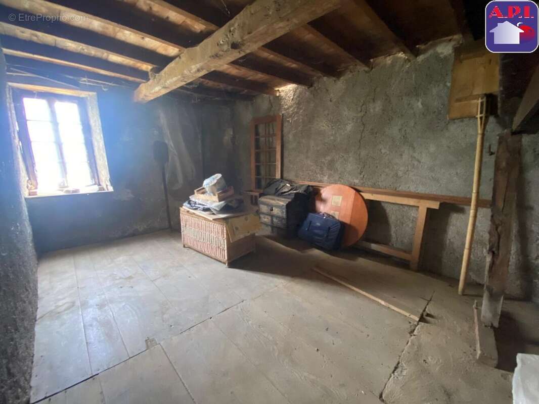 Maison à SAINT-LARY