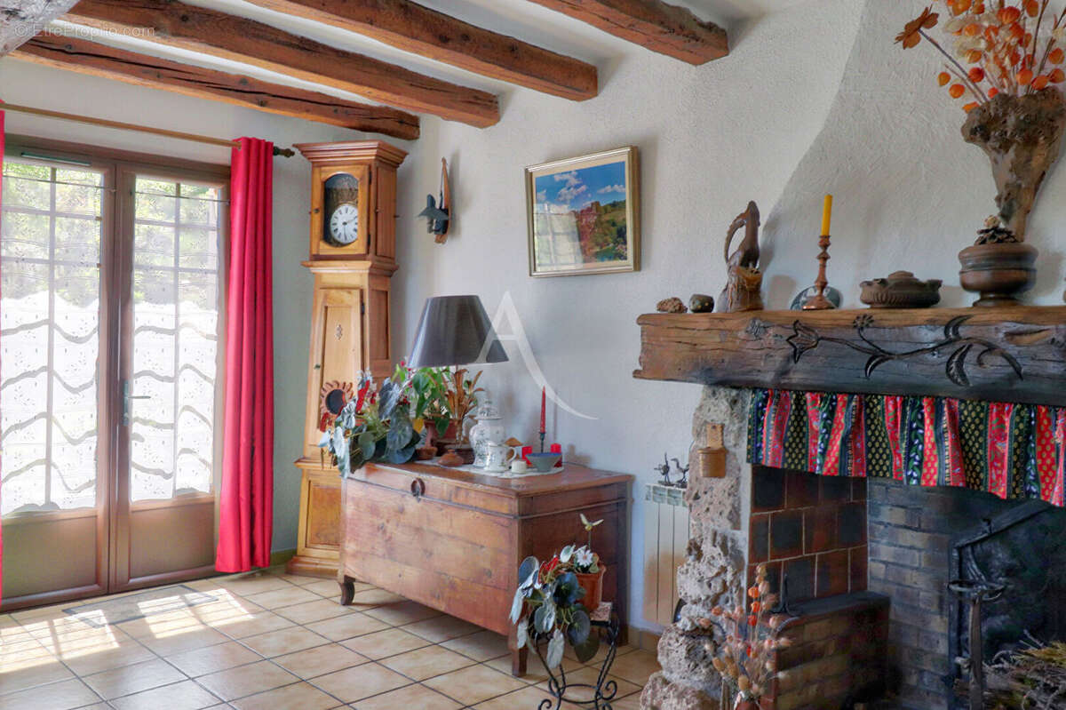 Maison à ESPARRON-DE-VERDON