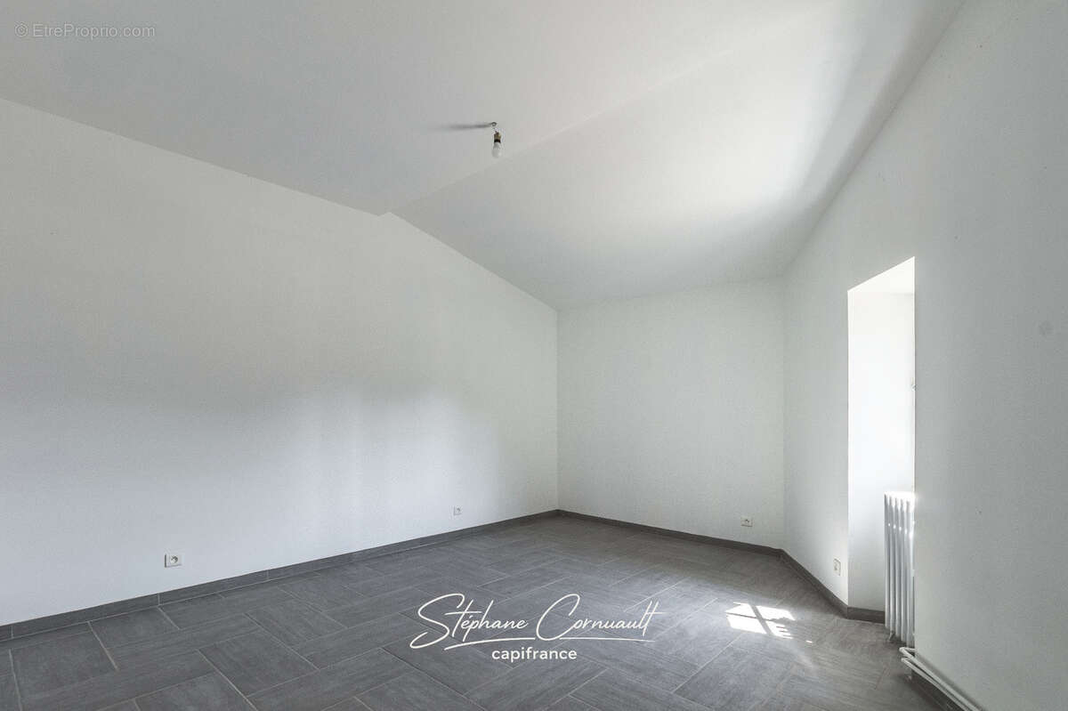Maison en pierre de 147m² à la campagne - photo 10