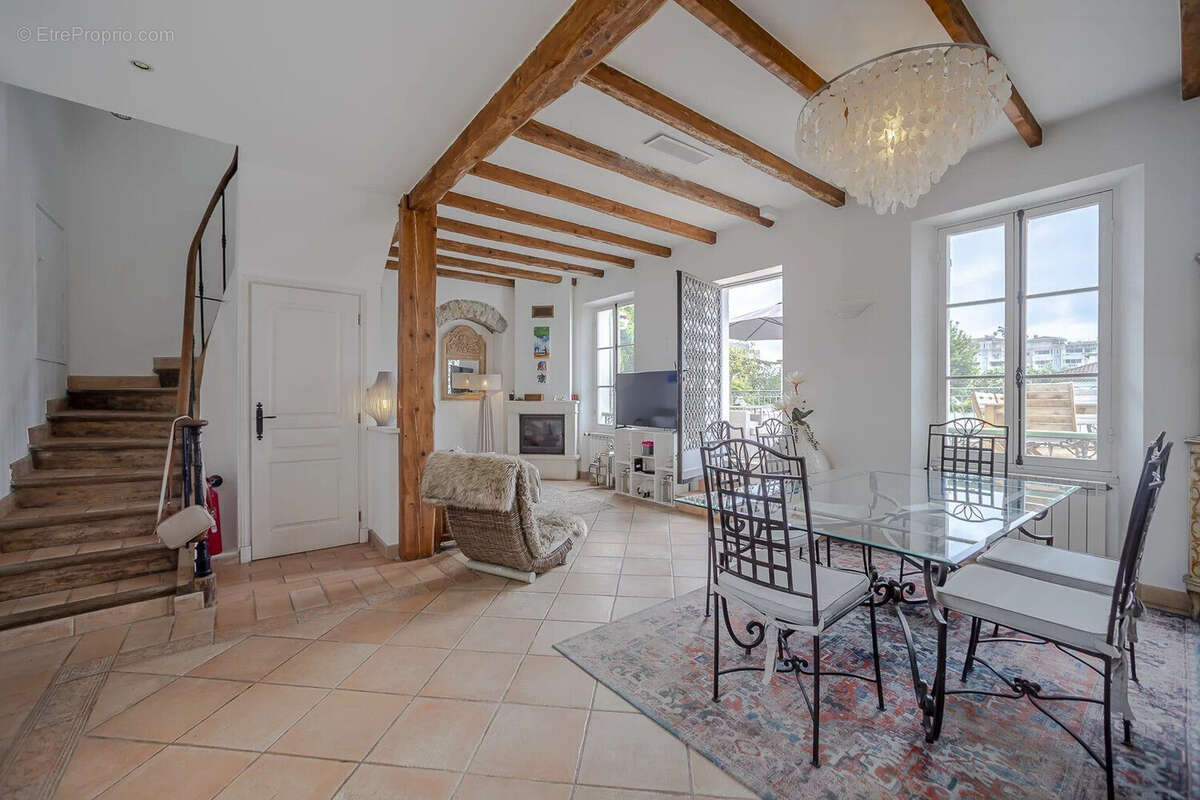 Maison 120 m² à Vallauris  - photo 4