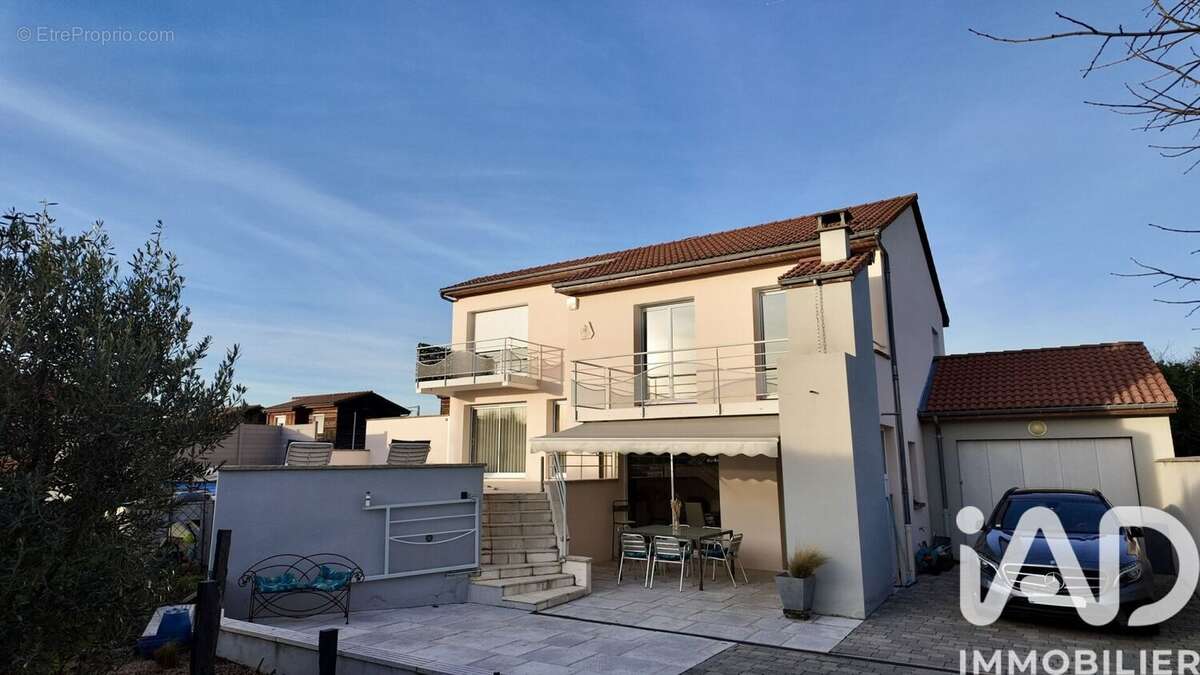 Photo 6 - Maison à SAINT-BEAUZIRE