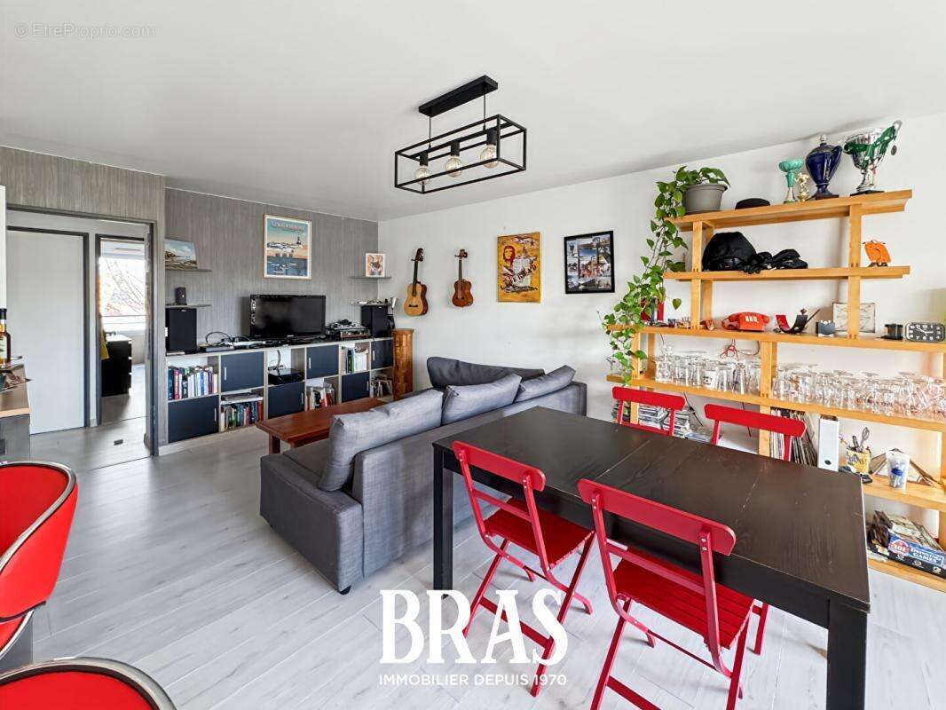 Appartement à REZE