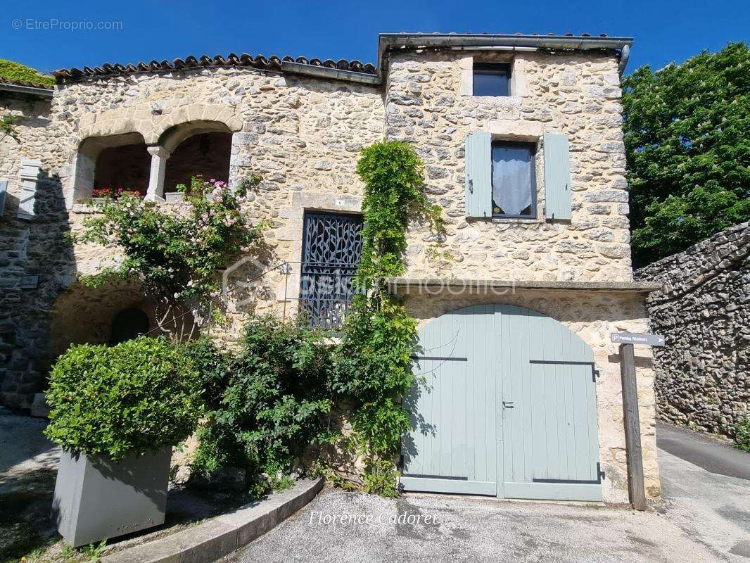 Maison à UZES