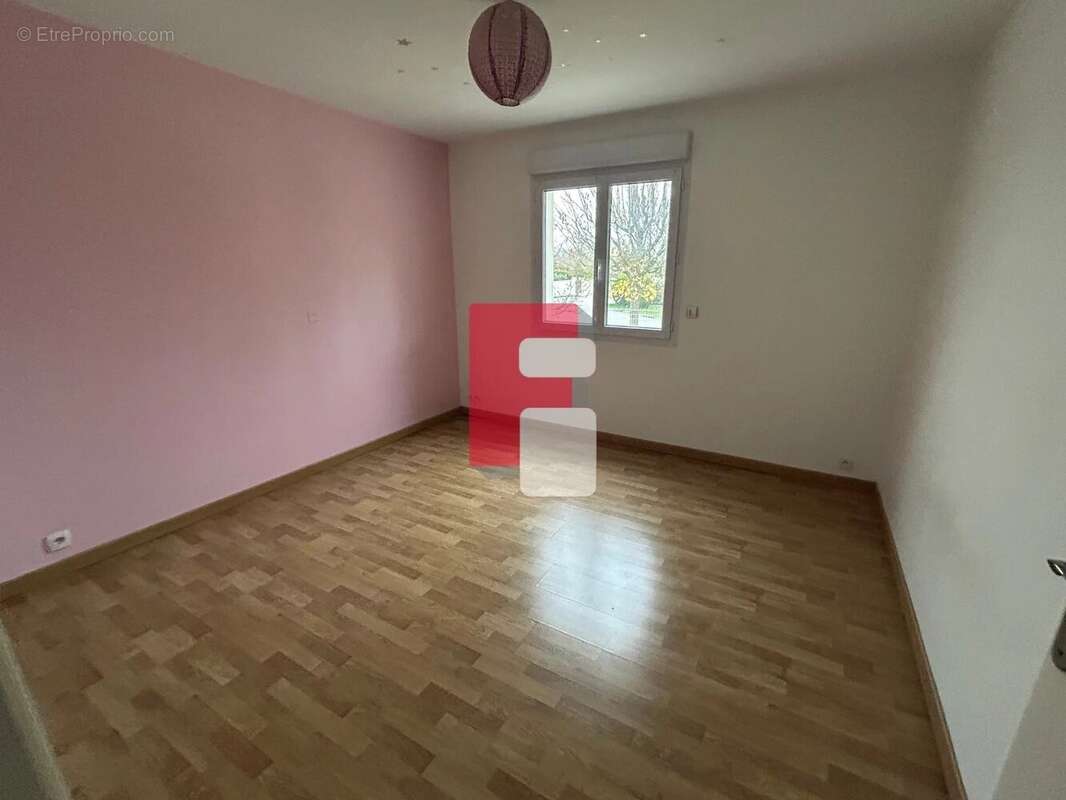 Maison à VILLECHETIF