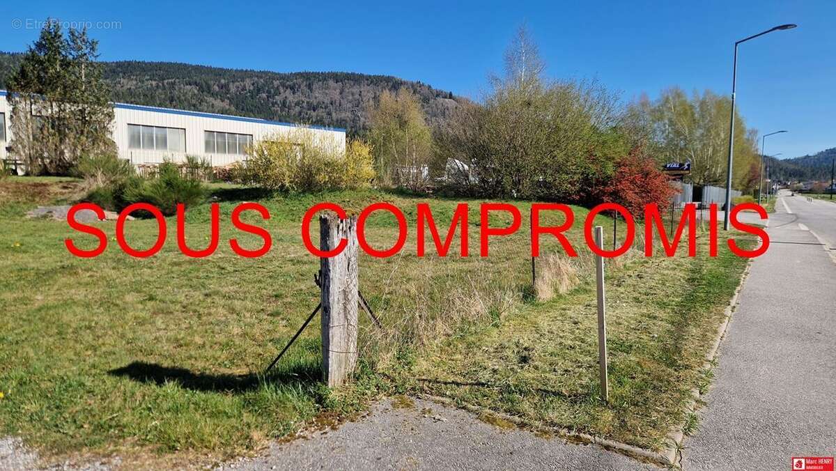 Terrain 596 m² à Saint-Ame  - photo 3