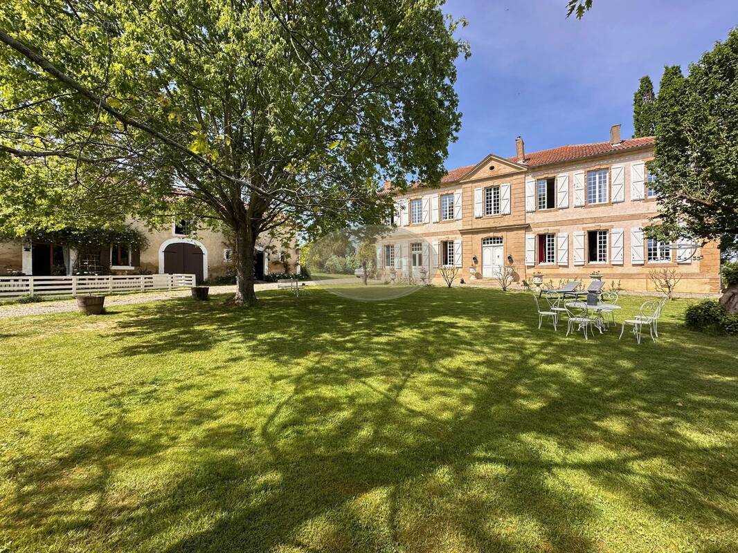 Maison à MIRANDE