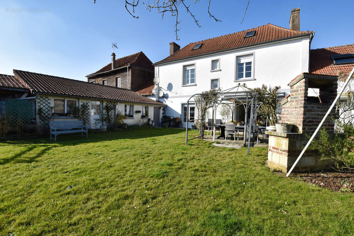 Maison à HALLENCOURT