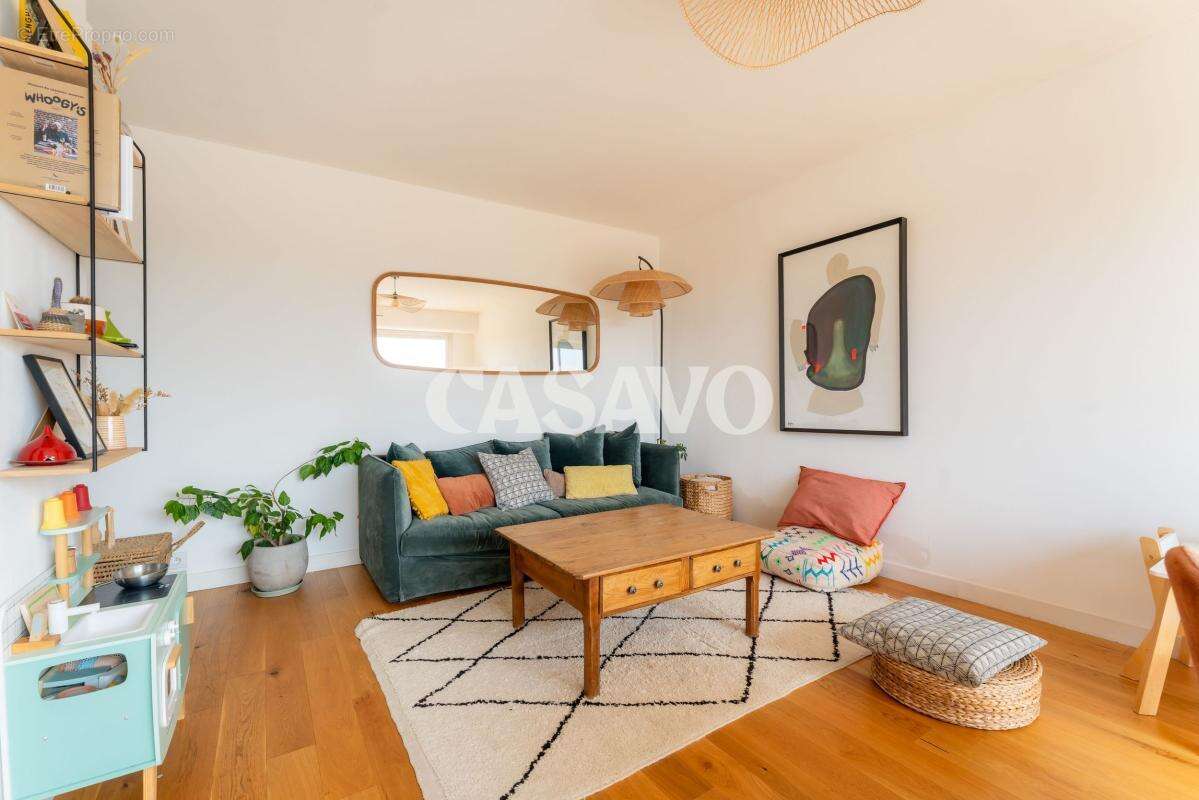 Appartement à EGUILLES