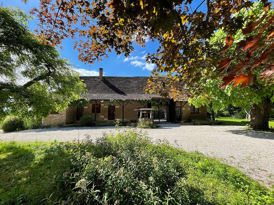 Maison à SAINT-USUGE