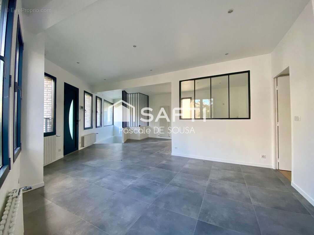 Photo 2 - Appartement à RUEIL-MALMAISON
