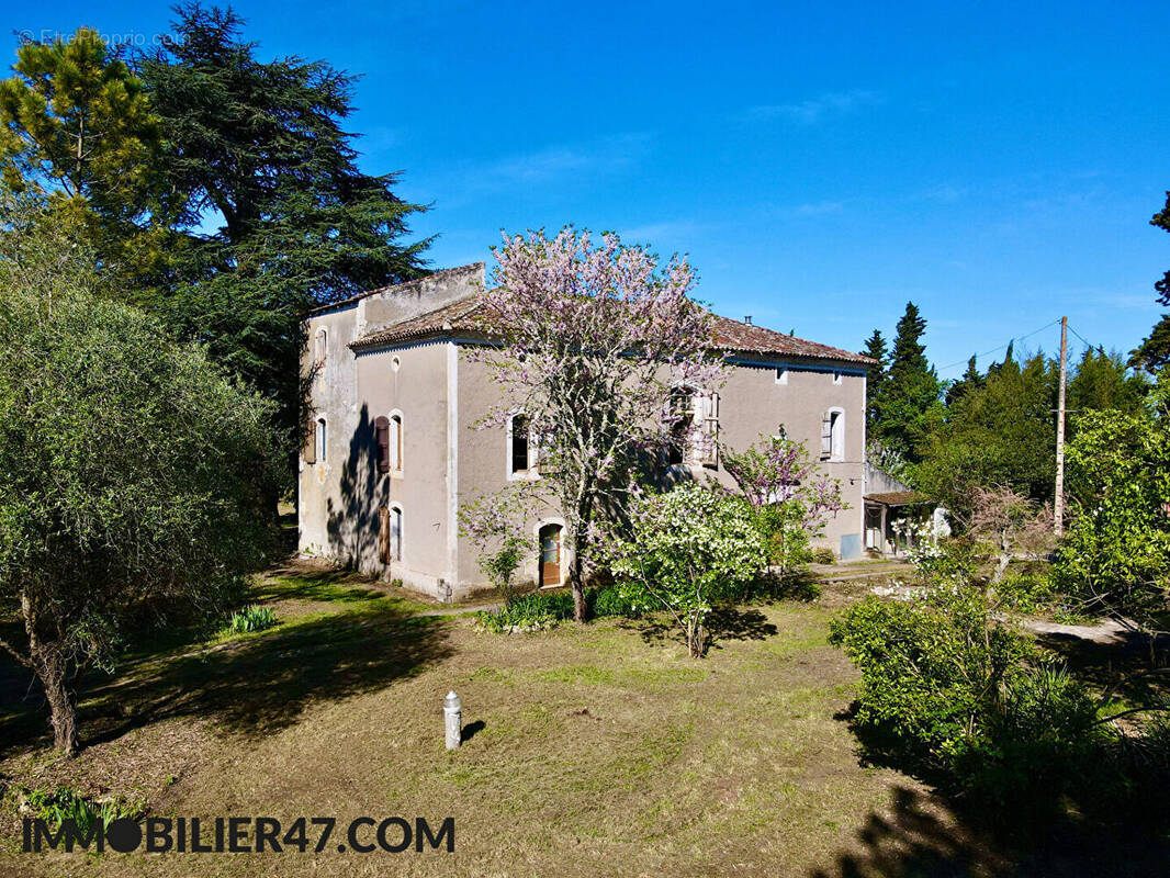 Maison à MADAILLAN