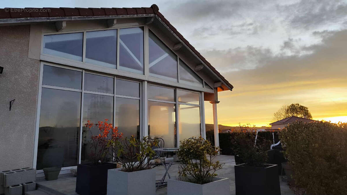 Maison à LES SALLES