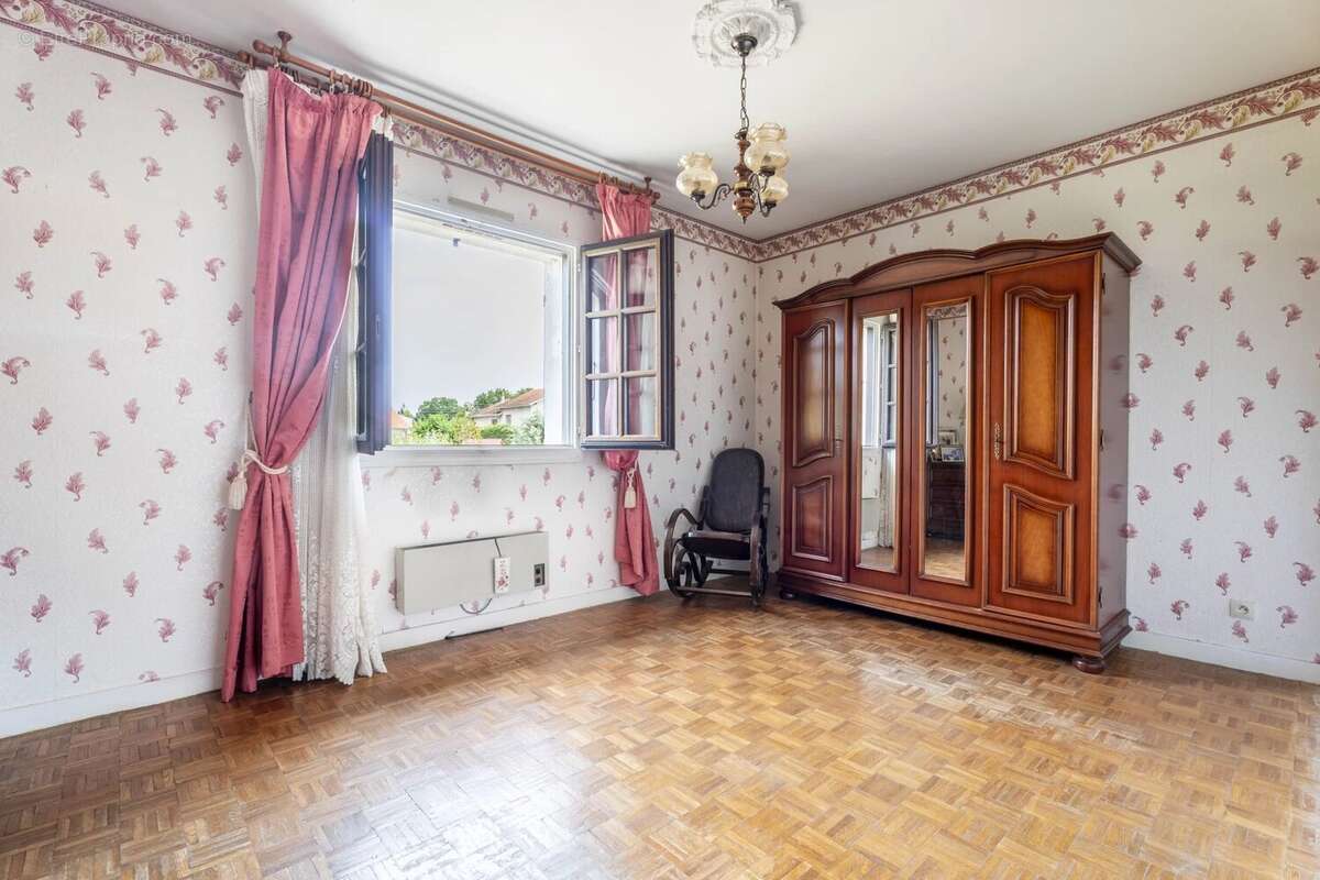 Maison 112 m² à Mions  - photo 11