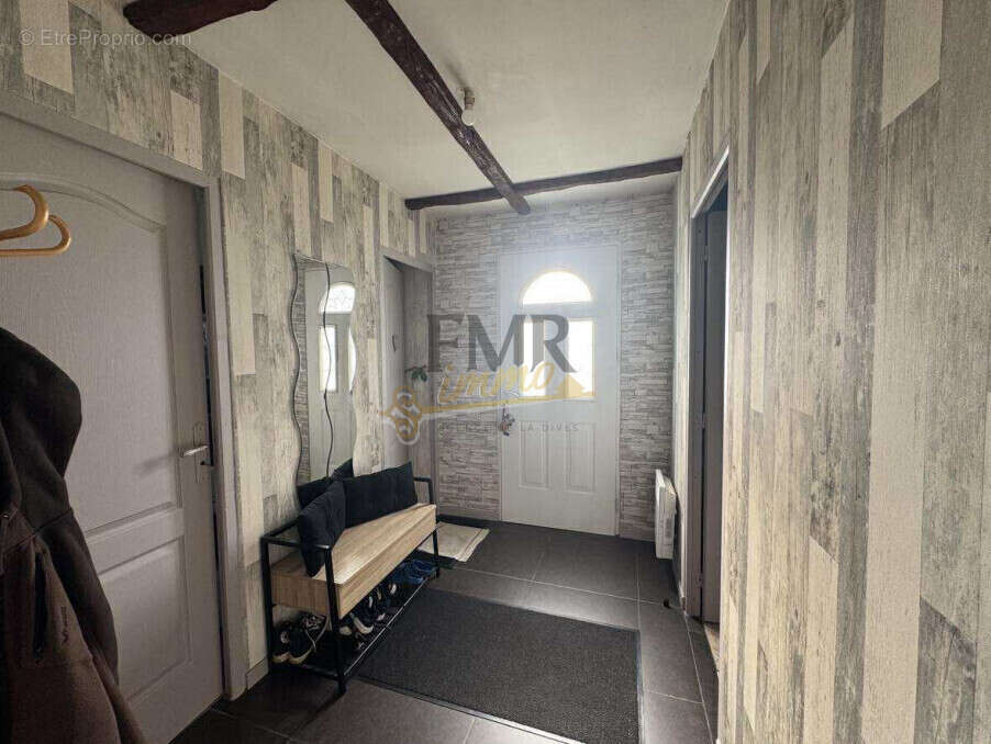 Maison à SAINT-PIERRE-SUR-DIVES