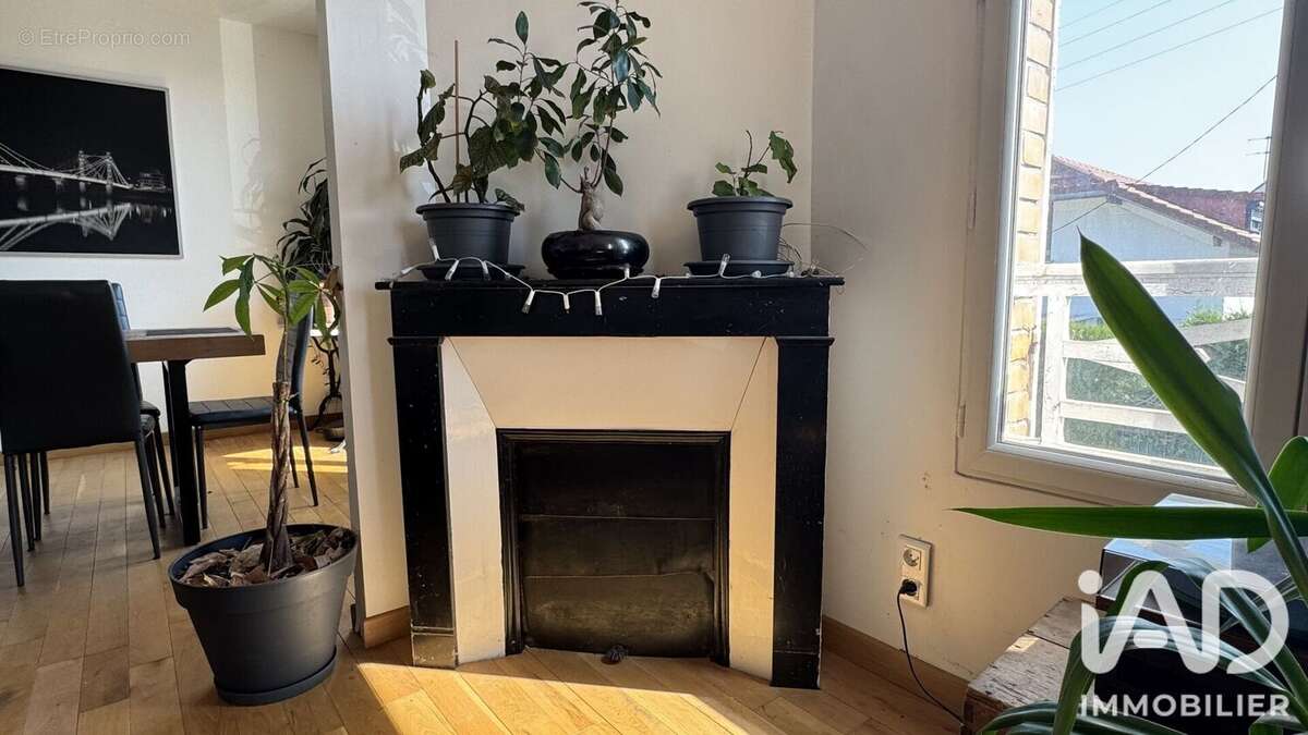 Photo 5 - Appartement à HOUILLES