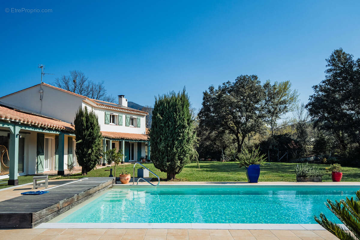 Maison à MONTESQUIEU-DES-ALBERES