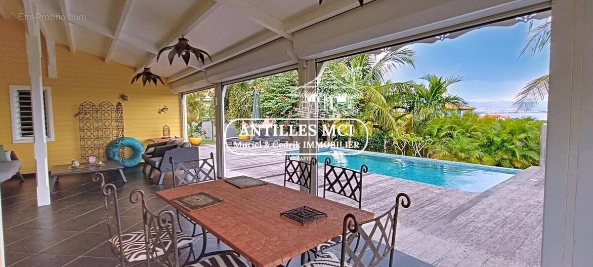 Photo 1 - Maison à LES TROIS-ILETS