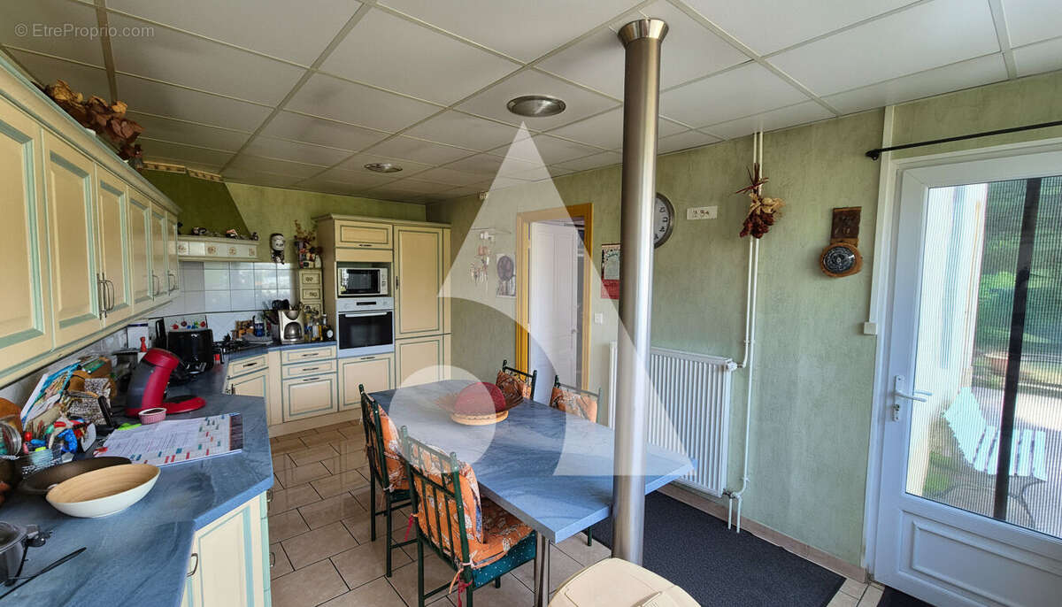 Maison 3 chambres avec un appartement T2 actuellement loué - Liffol le Grand - photo 4