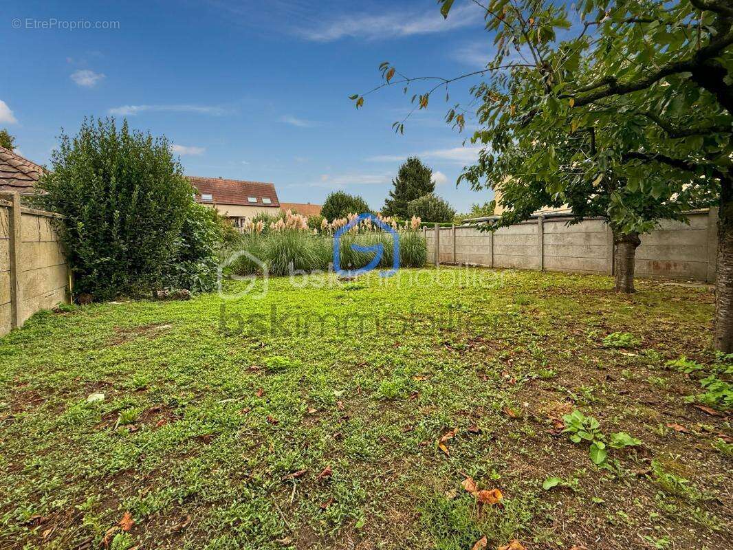Maison à BOISSY-SOUS-SAINT-YON