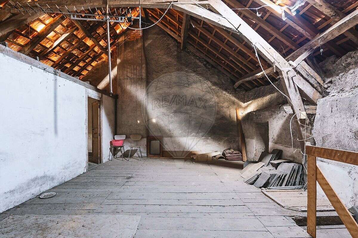 Maison à ANDELAROCHE