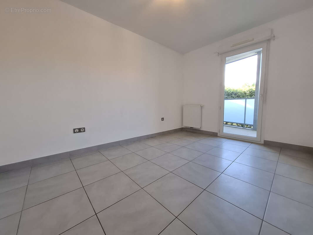 Appartement à MAUGUIO
