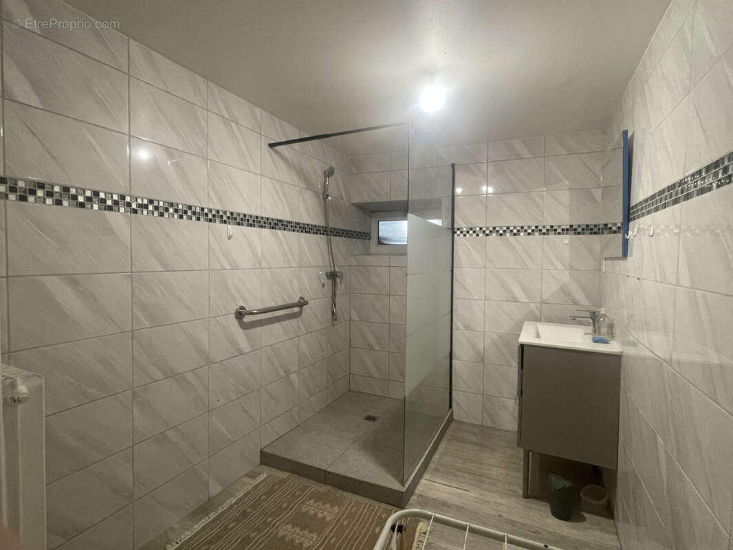 Appartement à VEZELISE