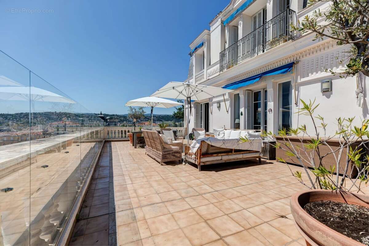 Appartement à NICE