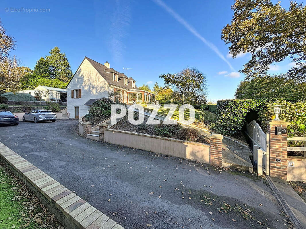 Maison à LA BARRE-DE-SEMILLY