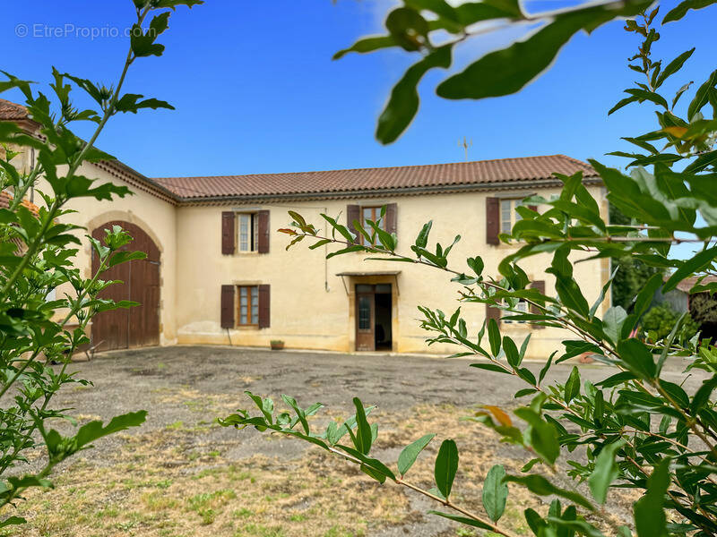 Maison à BASSOUES