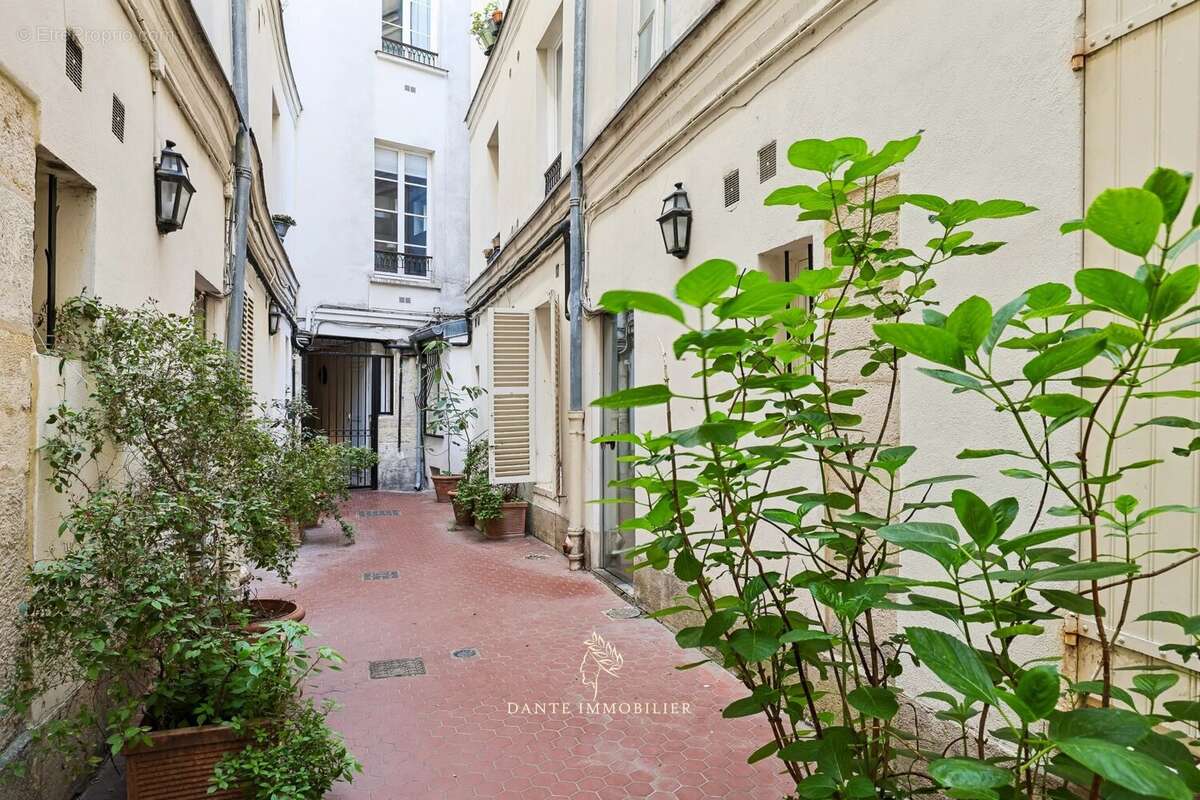 Appartement à PARIS-5E
