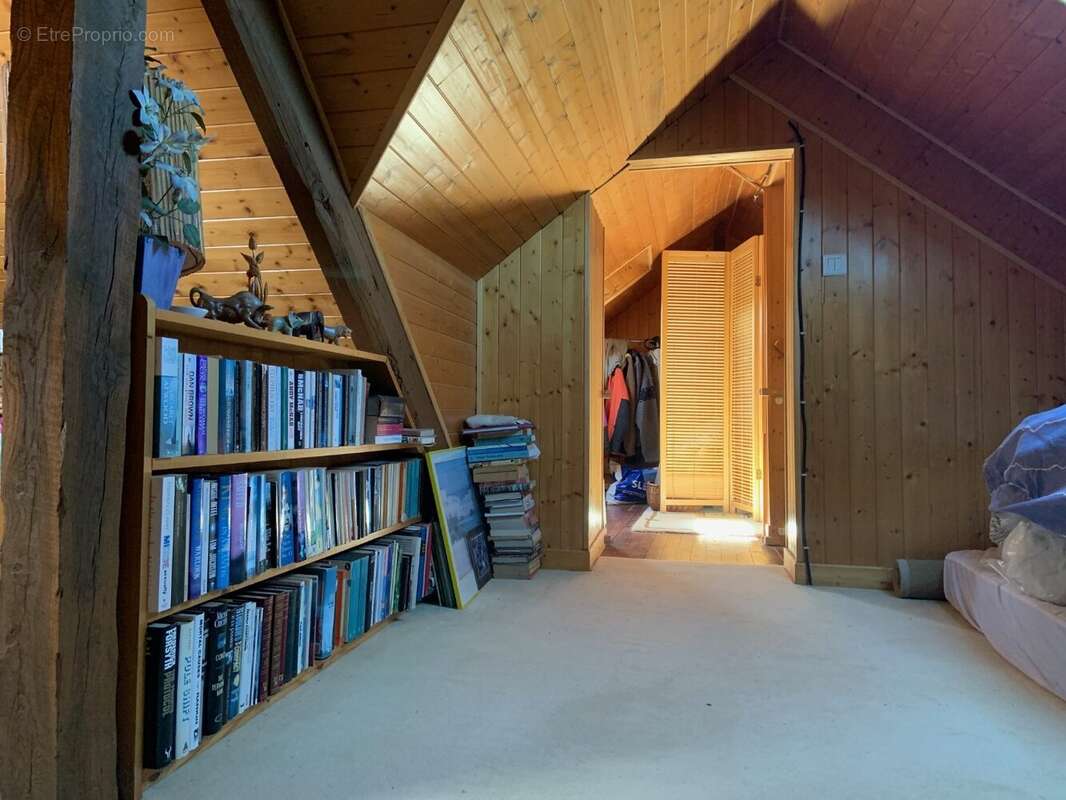 Maison - 3 chambres, Jardin 311 m2 avec garage. - photo 8