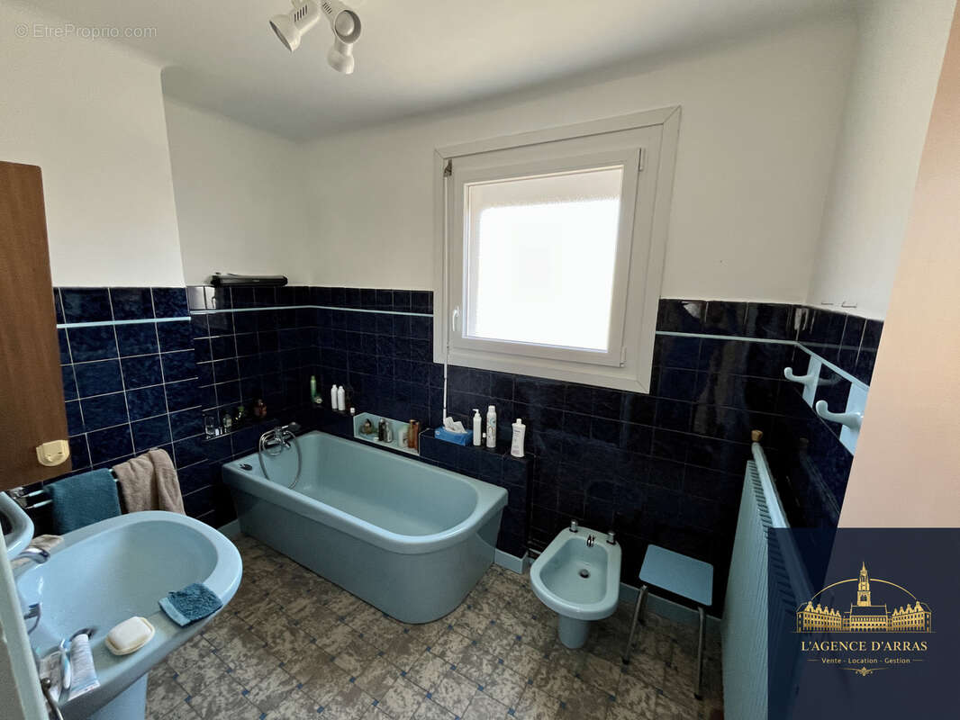 Appartement à ACHICOURT