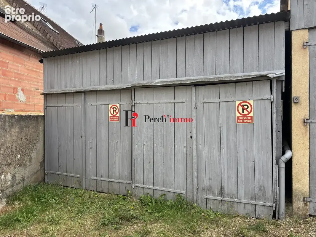 Parking à MORTAGNE-AU-PERCHE