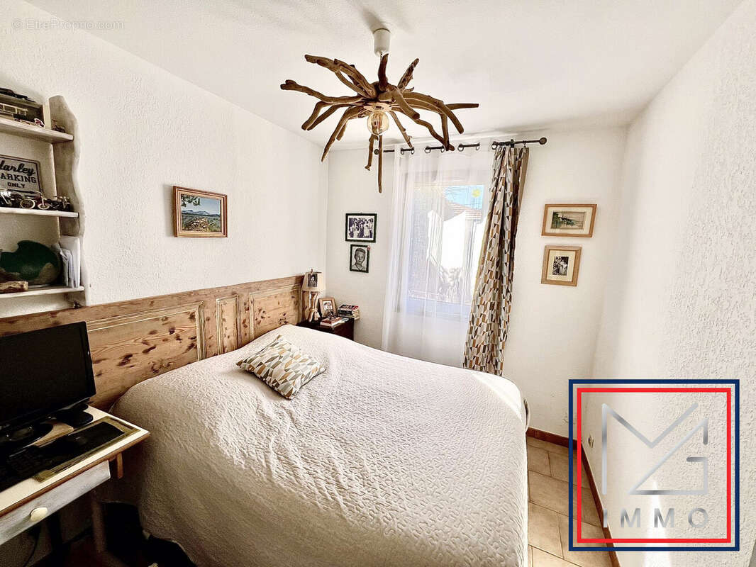 Appartement à SIX-FOURS-LES-PLAGES