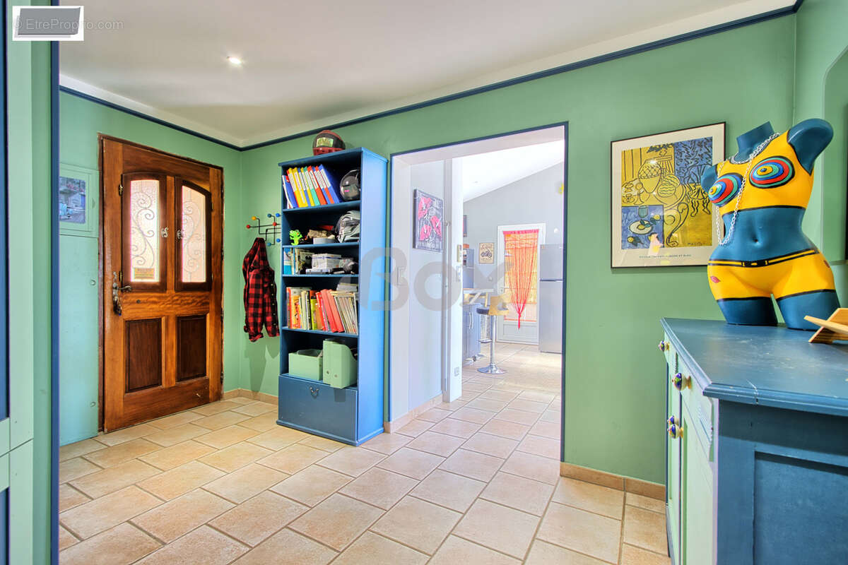 Maison à CUERS
