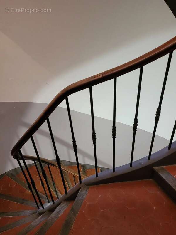 Appartement à MARSEILLE-5E