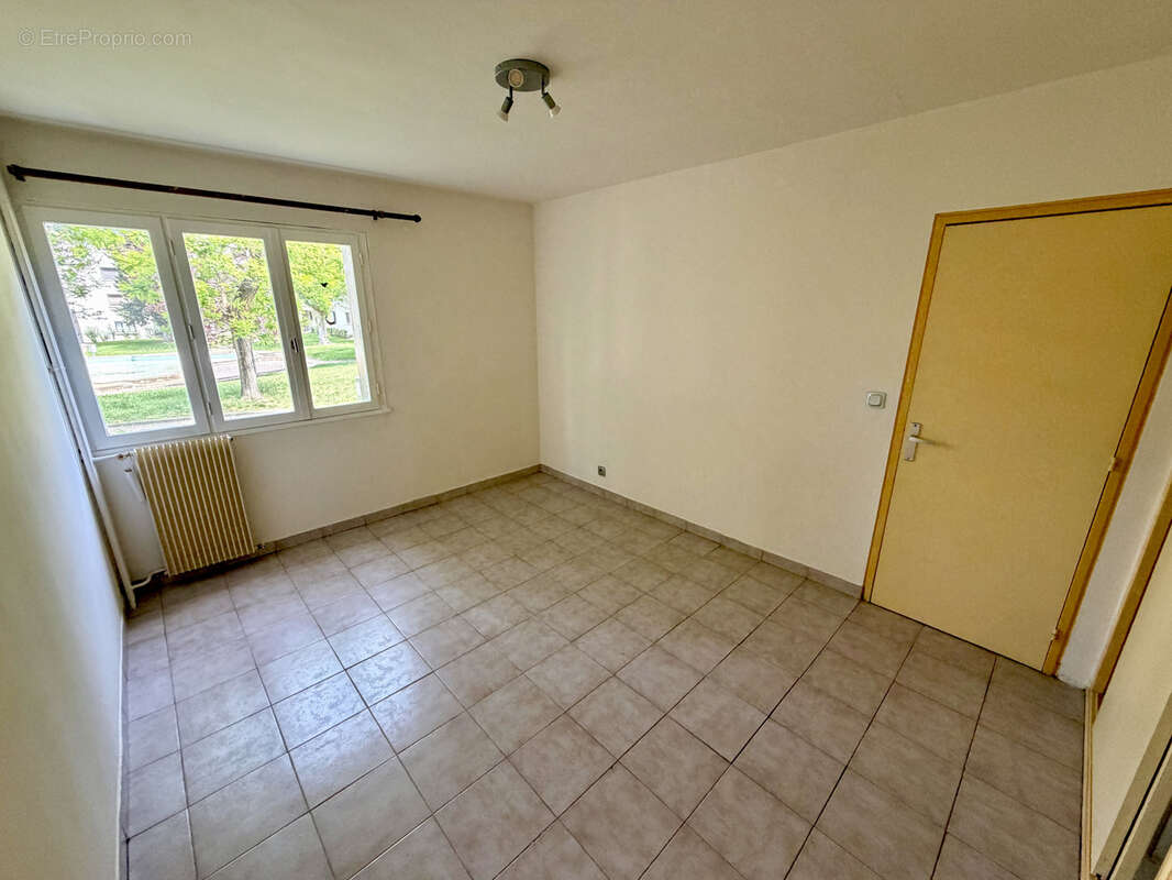 Montpellier (Mas Drevon)   T3 de 61 m2 en Rez-de-Jardin + Loggia & Cave - photo 9