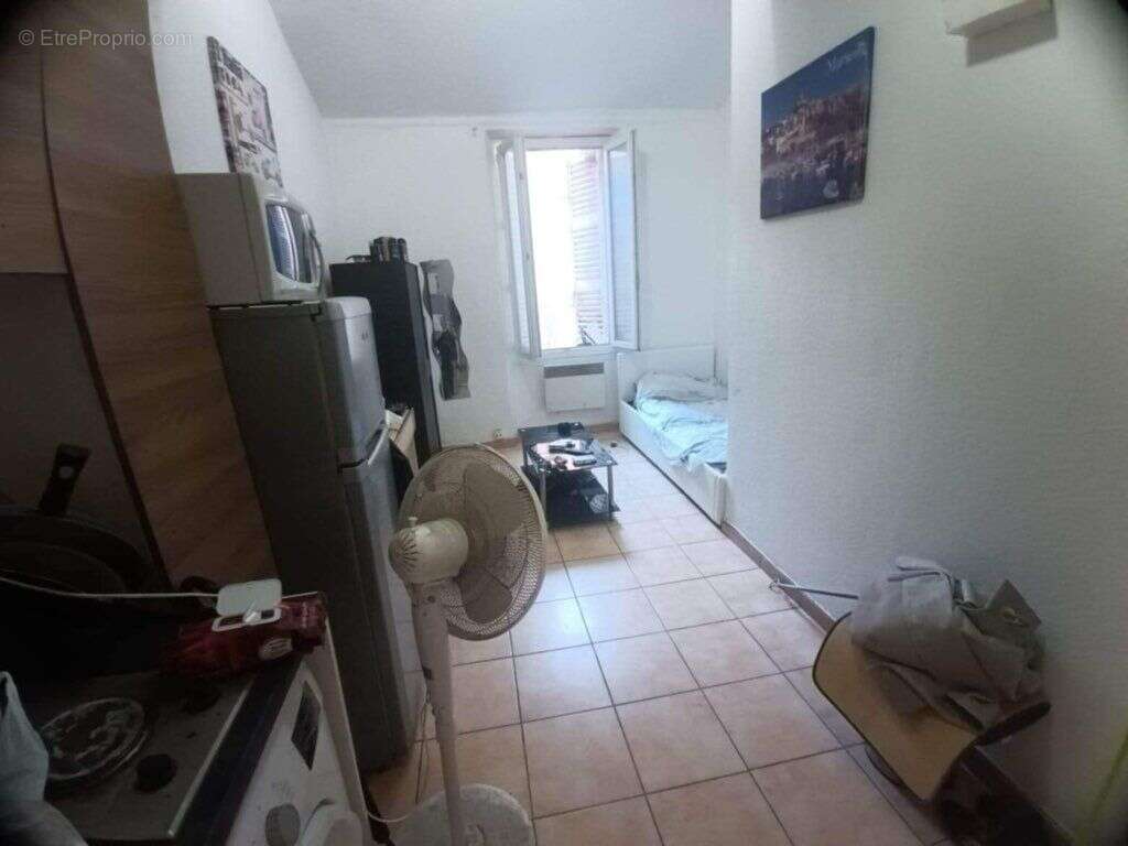 Appartement à MARSEILLE-1E