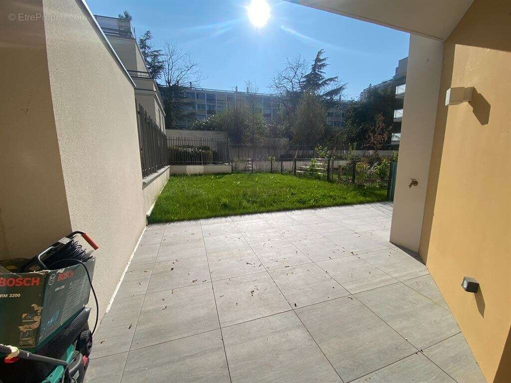 Appartement à SURESNES