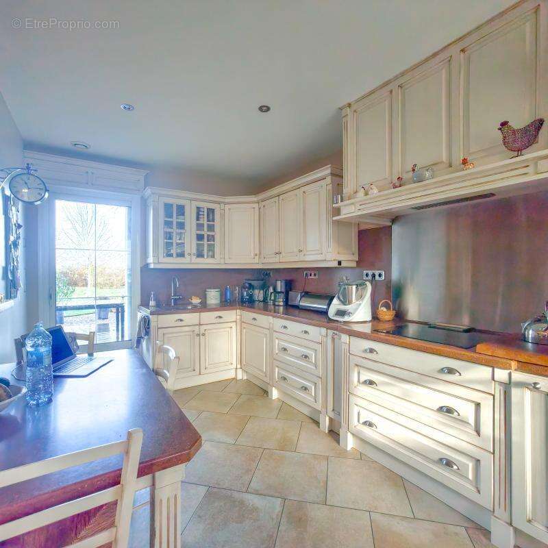 Maison à SAINT-PATERNE-RACAN