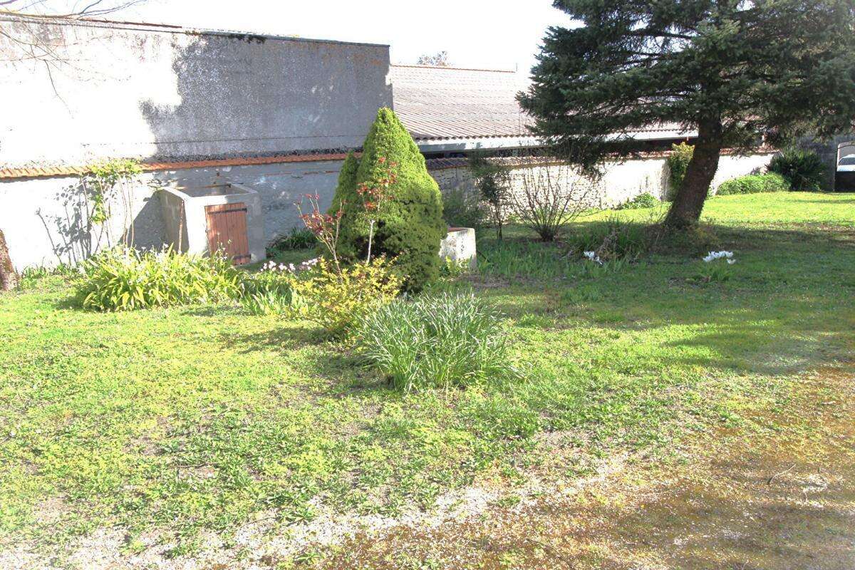 Maison à JARNAC-CHAMPAGNE