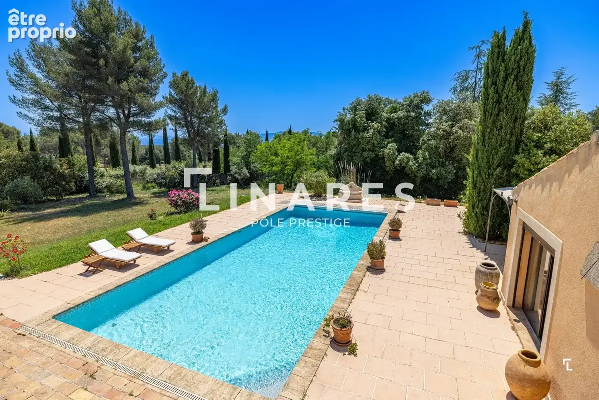 LA BELLE - Propriété de 457m2 - Vue Sainte-Victoire - Piscine et Dépendance - Saint-Marc de Jaumegarde - photo 24