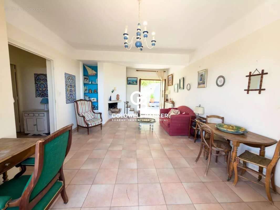 Villa vue mer, domaine privé - 83320 Carqueiranne - photo 14