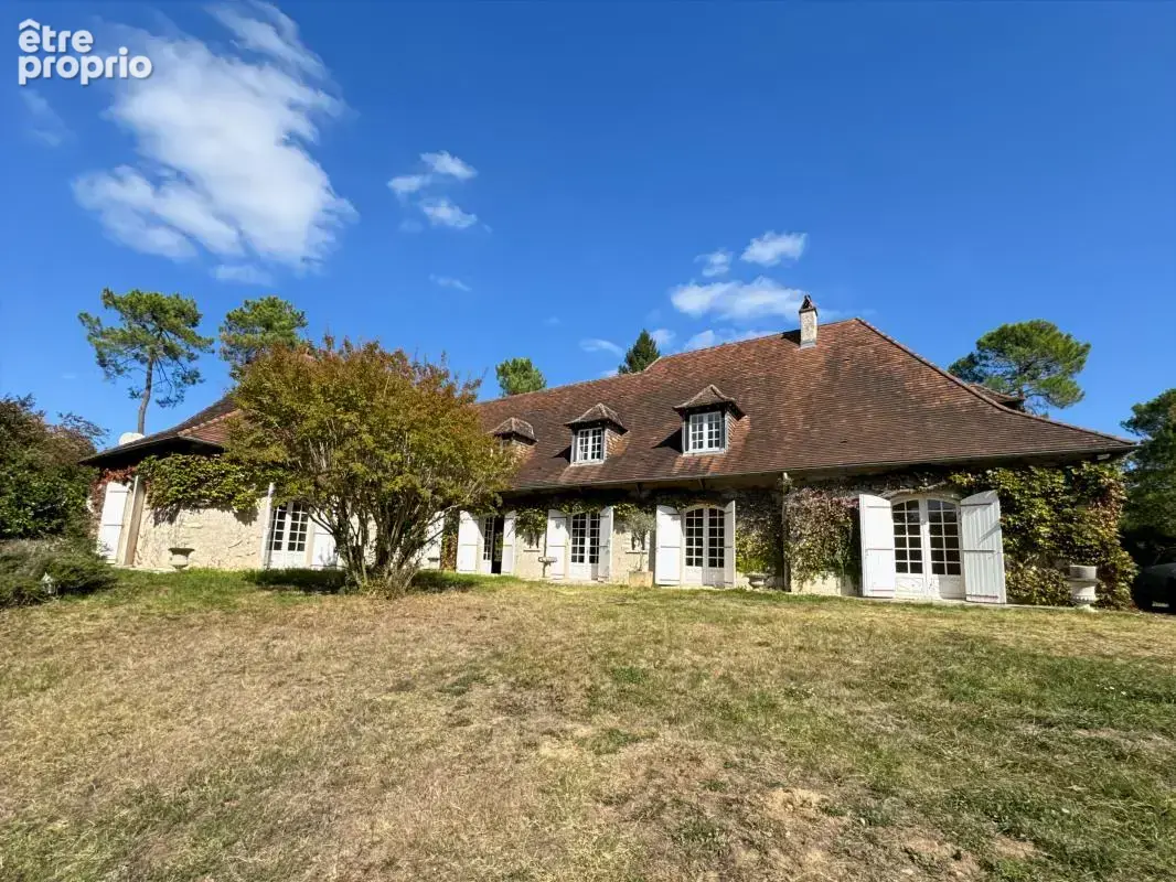 Chancelade – propriété de caractère aux volumes remarquables, au cœur d’un parc clos de 1,5 hectare - photo 23