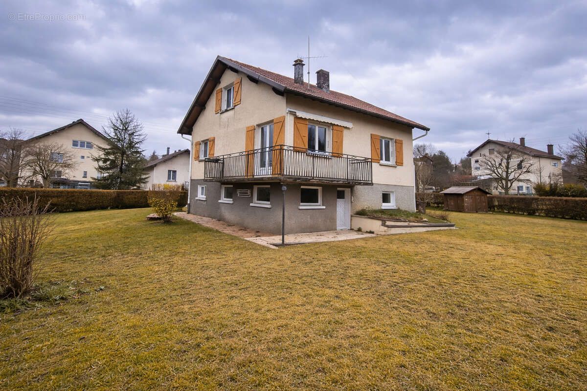 Maison à LE RUSSEY